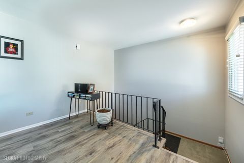 Tiny photo for 2435 Brunswick Circle #D, Woodridge, IL 60517 (MLS # 12490282)