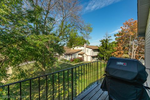 Tiny photo for 2435 Brunswick Circle #D, Woodridge, IL 60517 (MLS # 12490282)
