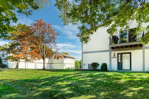 Tiny photo for 2435 Brunswick Circle #D, Woodridge, IL 60517 (MLS # 12490282)