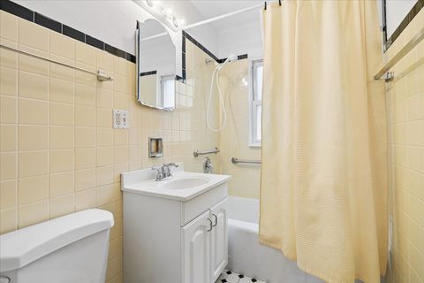 Tiny photo for 645 6th Avenue, La Grange, IL 60525 (MLS # 12585584)