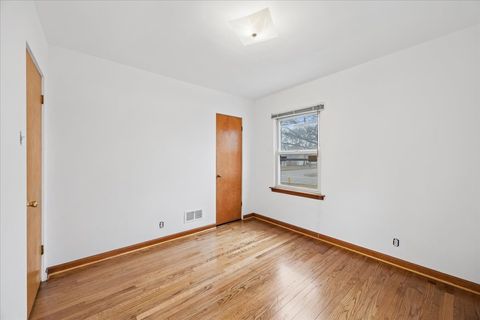 Tiny photo for 645 6th Avenue, La Grange, IL 60525 (MLS # 12585584)