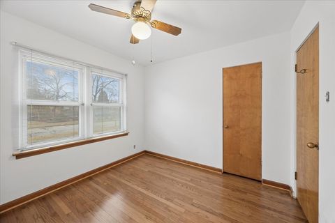 Tiny photo for 645 6th Avenue, La Grange, IL 60525 (MLS # 12585584)