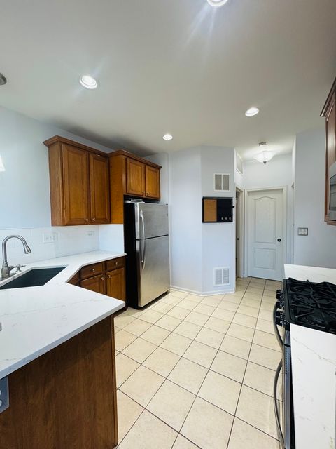 Tiny photo for 524 Majestic Lane, Oswego, IL 60543 (MLS # 12533485)