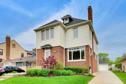 Tiny photo for 940 W Grant Drive, Des Plaines, IL 60016 (MLS # 12633279)