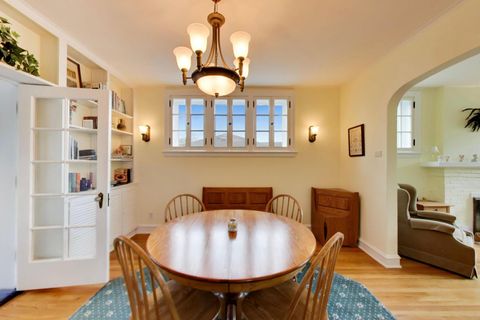 Tiny photo for 940 W Grant Drive, Des Plaines, IL 60016 (MLS # 12633279)