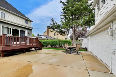 Tiny photo for 940 W Grant Drive, Des Plaines, IL 60016 (MLS # 12633279)