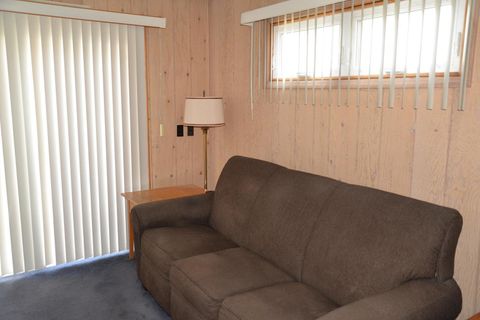 Tiny photo for 940 W Grant Drive, Des Plaines, IL 60016 (MLS # 12633279)