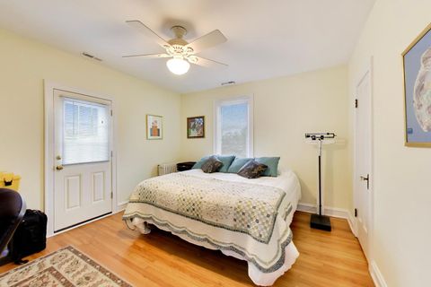 Tiny photo for 940 W Grant Drive, Des Plaines, IL 60016 (MLS # 12633279)