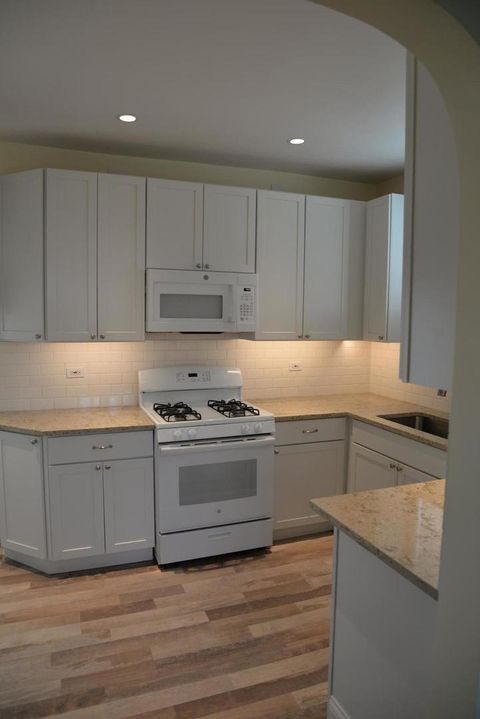 Tiny photo for 940 W Grant Drive, Des Plaines, IL 60016 (MLS # 12633279)