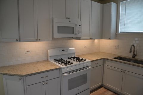 Tiny photo for 940 W Grant Drive, Des Plaines, IL 60016 (MLS # 12633279)