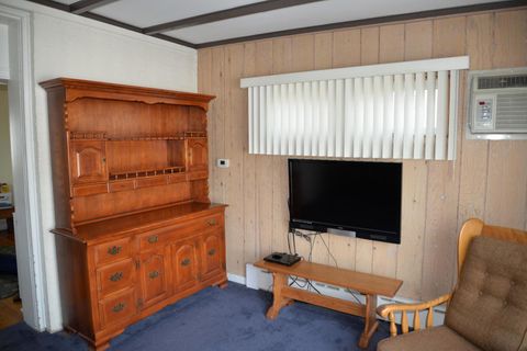 Tiny photo for 940 W Grant Drive, Des Plaines, IL 60016 (MLS # 12633279)