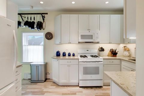 Tiny photo for 940 W Grant Drive, Des Plaines, IL 60016 (MLS # 12633279)