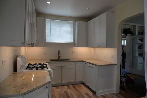 Tiny photo for 940 W Grant Drive, Des Plaines, IL 60016 (MLS # 12633279)