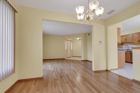 Tiny photo for 17857 Columbus Court #23, Orland Park, IL 60467 (MLS # 12607077)