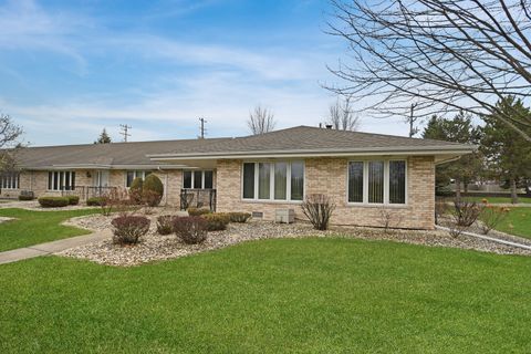 Tiny photo for 17857 Columbus Court #23, Orland Park, IL 60467 (MLS # 12607077)