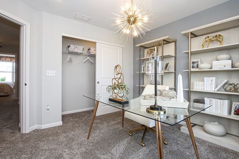 Tiny photo for 322 Kingsport Drive, South Elgin, IL 60177 (MLS # 12518797)