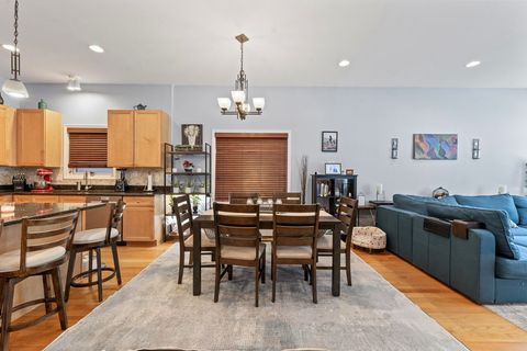 Tiny photo for 3106 S Wells Street #1, Chicago, IL 60616 (MLS # 12568811)