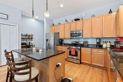 Tiny photo for 3106 S Wells Street #1, Chicago, IL 60616 (MLS # 12568811)