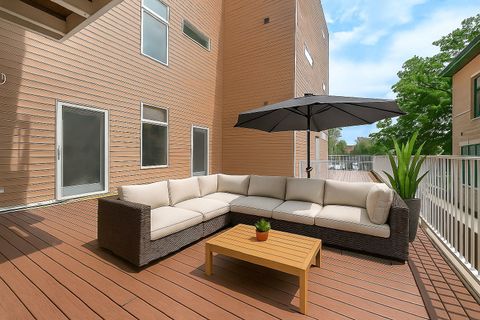 Tiny photo for 915 S Oak Park Avenue #1B, Oak Park, IL 60304 (MLS # 12539381)