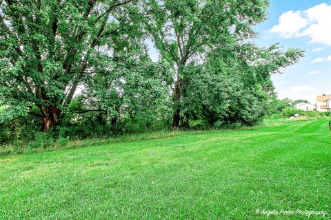 Tiny photo for 207 N Creekside Trail #B, McHenry, IL 60050 (MLS # 12475390)