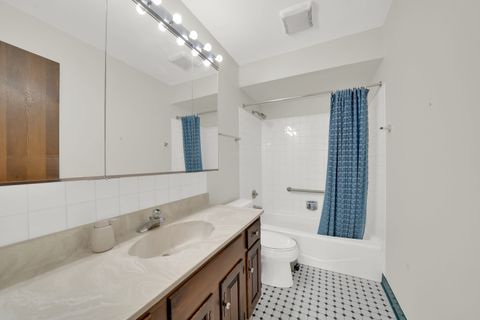 Tiny photo for 601 Lake Hinsdale Drive #301, Willowbrook, IL 60527 (MLS # 12469822)