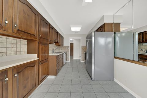 Tiny photo for 601 Lake Hinsdale Drive #301, Willowbrook, IL 60527 (MLS # 12469822)