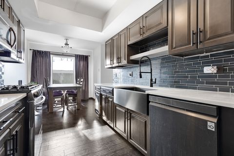 Tiny photo for 237 Pinewood Lane, Bloomingdale, IL 60108 (MLS # 12552507)