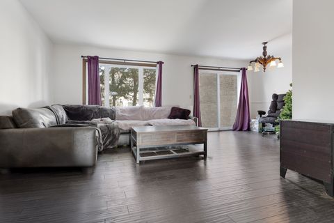 Tiny photo for 237 Pinewood Lane, Bloomingdale, IL 60108 (MLS # 12552507)