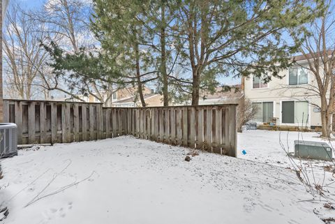 Tiny photo for 237 Pinewood Lane, Bloomingdale, IL 60108 (MLS # 12552507)