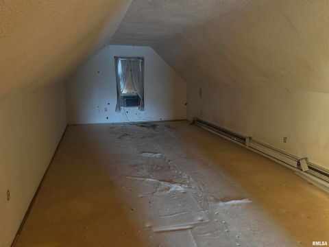 Tiny photo for 1534 39TH Street, Rock Island, IL 61201 (MLS # QC4268822)