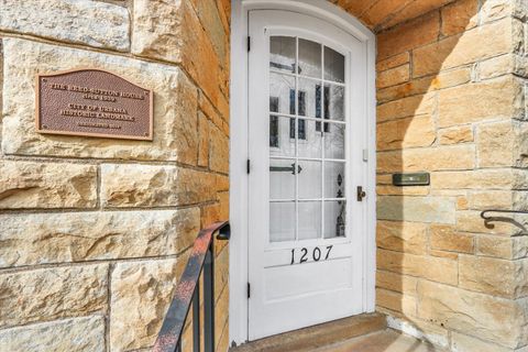 Tiny photo for 1207 S BUSEY Ave, Urbana, IL 61801 (MLS # 12546482)