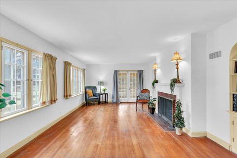 Tiny photo for 1207 S BUSEY Ave, Urbana, IL 61801 (MLS # 12546482)