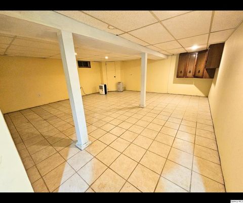 Tiny photo for 822 North Branch Ave Ave, Quincy, IL 62301 (MLS # 12513986)