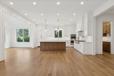 Tiny photo for 153 S Kenmore Avenue, Elmhurst, IL 60126 (MLS # 12470714)