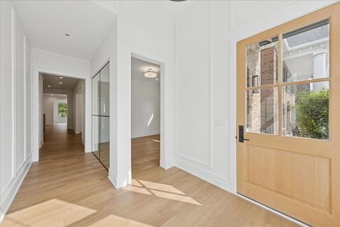 Tiny photo for 153 S Kenmore Avenue, Elmhurst, IL 60126 (MLS # 12470714)