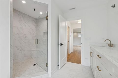 Tiny photo for 153 S Kenmore Avenue, Elmhurst, IL 60126 (MLS # 12470714)