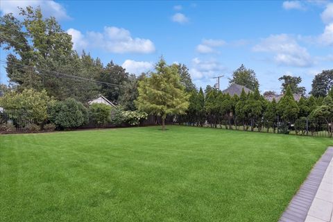 Tiny photo for 153 S Kenmore Avenue, Elmhurst, IL 60126 (MLS # 12470714)