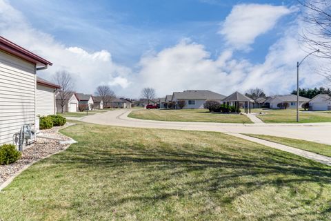 Tiny photo for 1407 Windham Hill Road #1407, Bloomington, IL 61704 (MLS # 12570897)