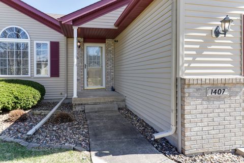 Tiny photo for 1407 Windham Hill Road #1407, Bloomington, IL 61704 (MLS # 12570897)