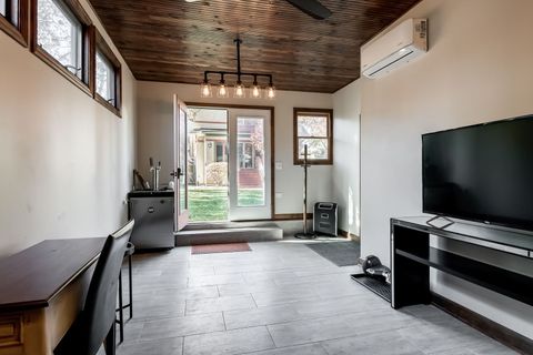 Tiny photo for 806 N Grove Avenue, Oak Park, IL 60302 (MLS # 12505366)