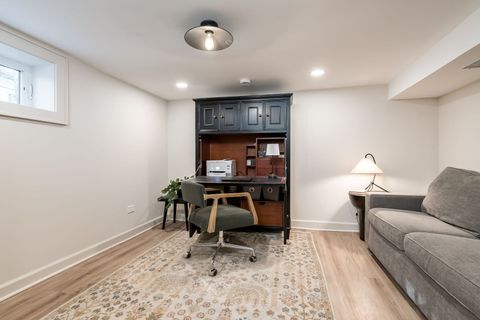 Tiny photo for 806 N Grove Avenue, Oak Park, IL 60302 (MLS # 12505366)