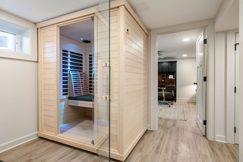 Tiny photo for 806 N Grove Avenue, Oak Park, IL 60302 (MLS # 12505366)