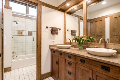 Tiny photo for 806 N Grove Avenue, Oak Park, IL 60302 (MLS # 12505366)