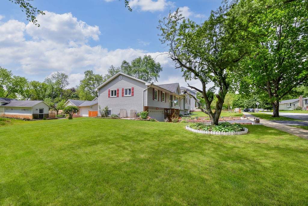 110 Oakwood Lane