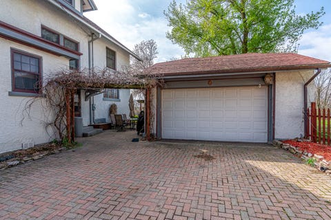 Tiny photo for 1008 Mississippi Avenue, Davenport, IA 52803 (MLS # 12736318)