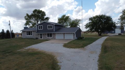 Tiny photo for 1985 N 670 E Road, Gilman, IL 60938 (MLS # 12489317)
