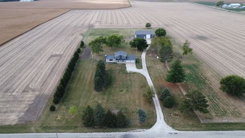 Tiny photo for 1985 N 670 E Road, Gilman, IL 60938 (MLS # 12489317)