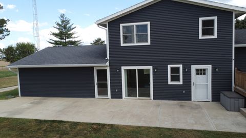 Tiny photo for 1985 N 670 E Road, Gilman, IL 60938 (MLS # 12489317)