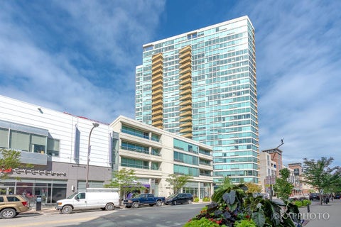 Tiny photo for 1720 Maple Avenue #2170, Evanston, IL 60201 (MLS # 12698720)