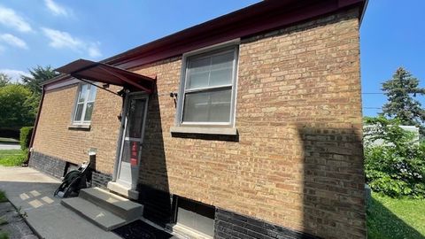 Tiny photo for 1345 S Cuyler Avenue, Berwyn, IL 60402 (MLS # 12428902)